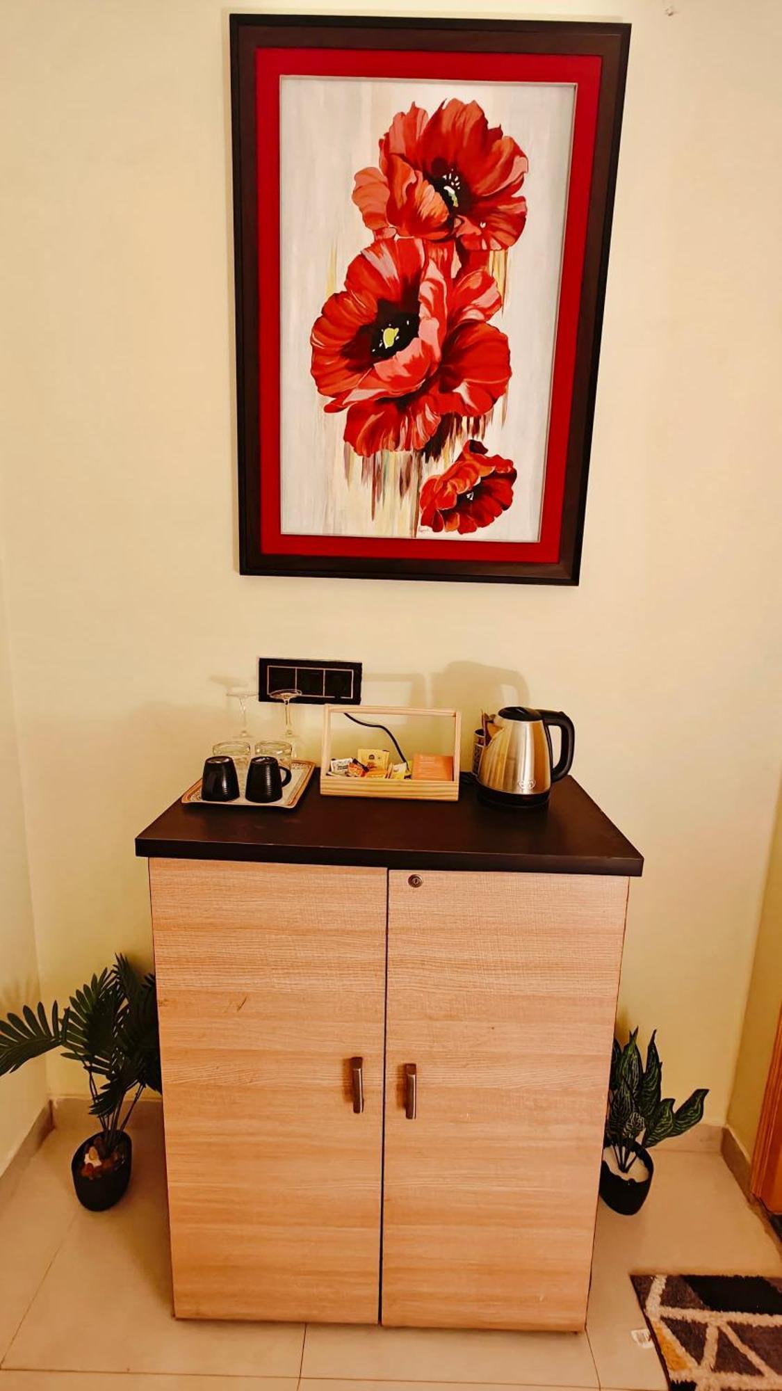 The Yellow House - Couple'S Getaway In Gomti Nagar- 1 Bhk Lucknow Exterior photo