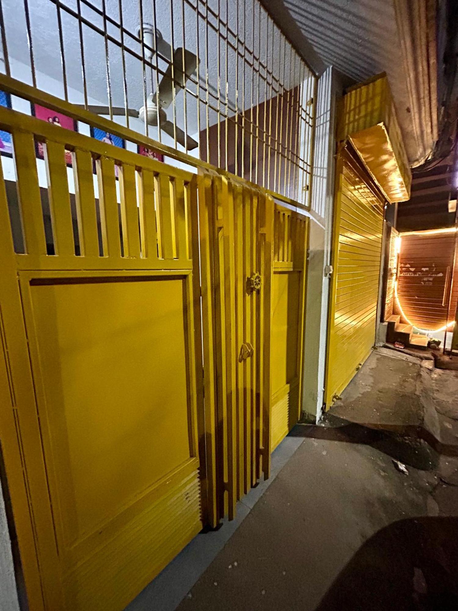 The Yellow House - Couple'S Getaway In Gomti Nagar- 1 Bhk Lucknow Exterior photo